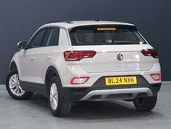 Used Volkswagen T-Roc 2024 for sale - 78511548: Photo