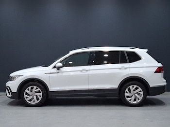 Used Volkswagen Tiguan Allspace 2023 for sale - 77881881: Photo