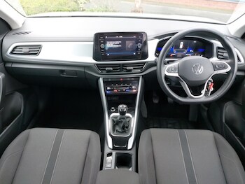 Used Volkswagen T-Roc 2022 for sale - 77889442: Photo