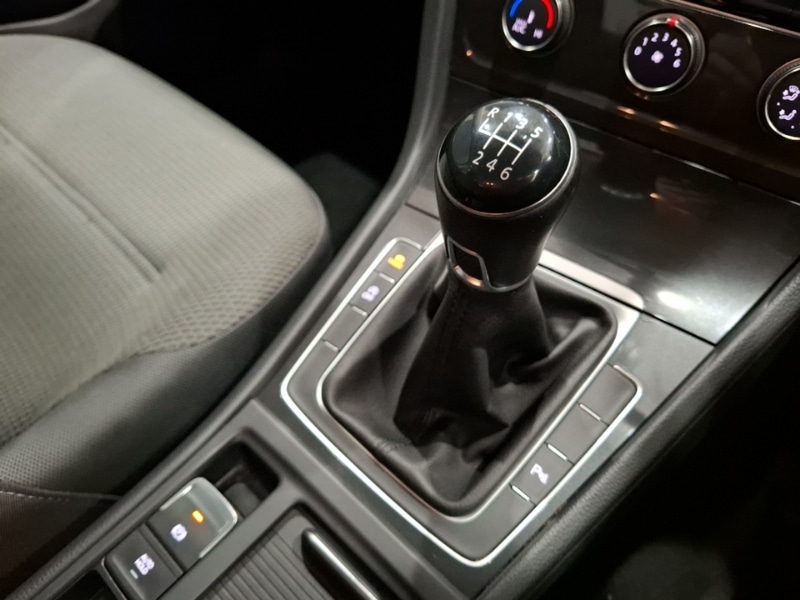 Used Volkswagen Golf 2019 for sale - 76365633: Photo 17