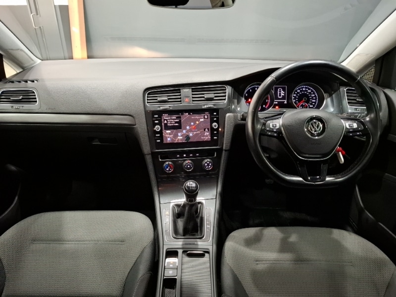 Used Volkswagen Golf 2019 for sale - 76365633: Photo 2