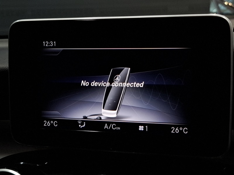 Used Mercedes-Benz GLC 2018 for sale - 77208877: Photo 15