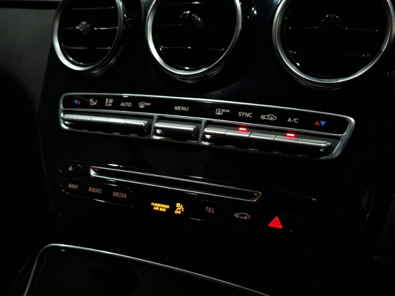 Used Mercedes-Benz GLC 2018 for sale - 77208877: Photo 16