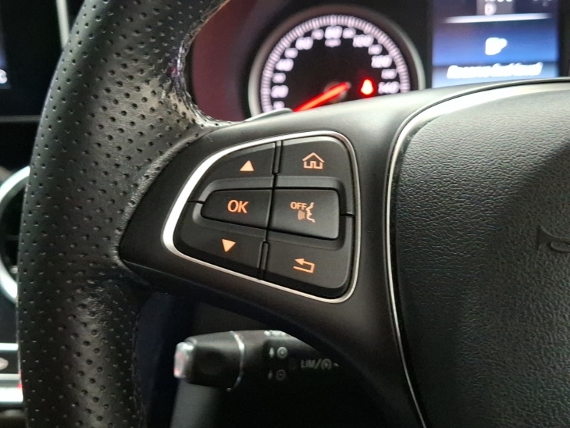 Used Mercedes-Benz GLC 2018 for sale - 77208877: Photo 18