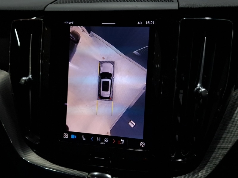 Used Volvo XC60 2023 for sale - 77536447: Photo 11