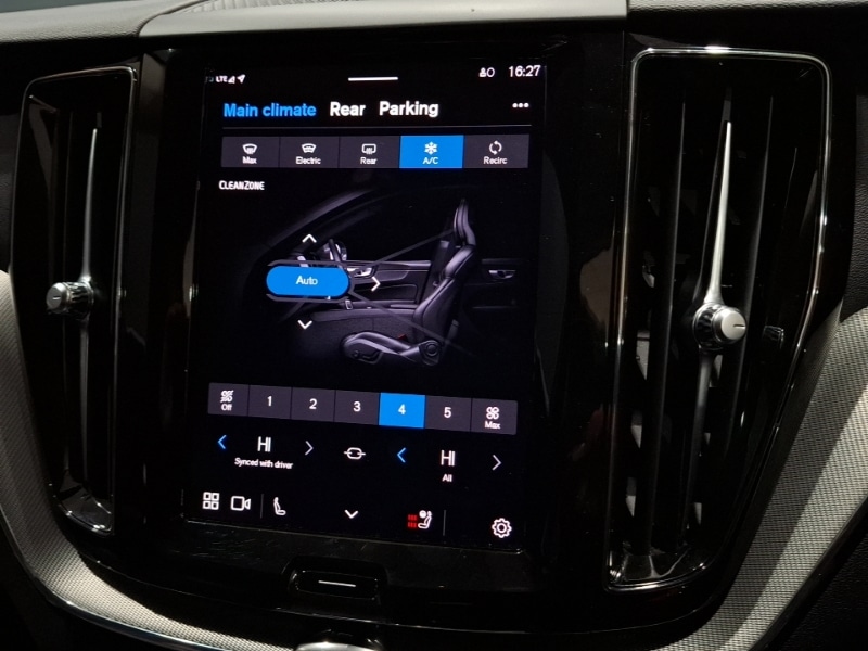 Used Volvo XC60 2023 for sale - 77536447: Photo 16