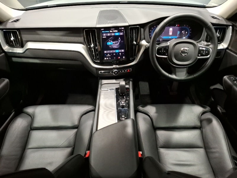 Used Volvo XC60 2023 for sale - 77536447: Photo 2