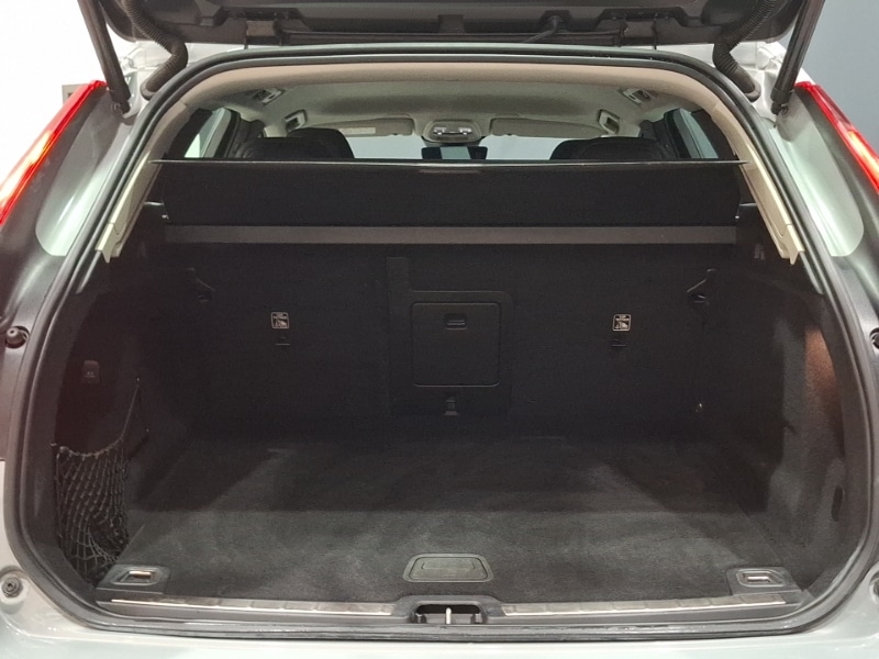 Used Volvo XC60 2023 for sale - 77536447: Photo 8