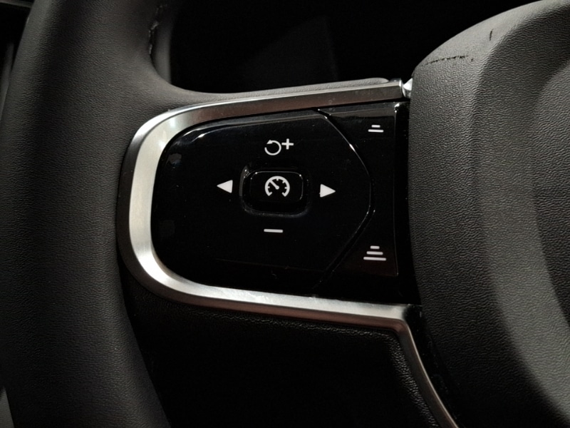 Used Volvo XC60 2023 for sale - 77329615: Photo 17