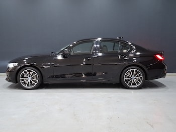 Used BMW 3 Series 2021 for sale - 76427612: Photo