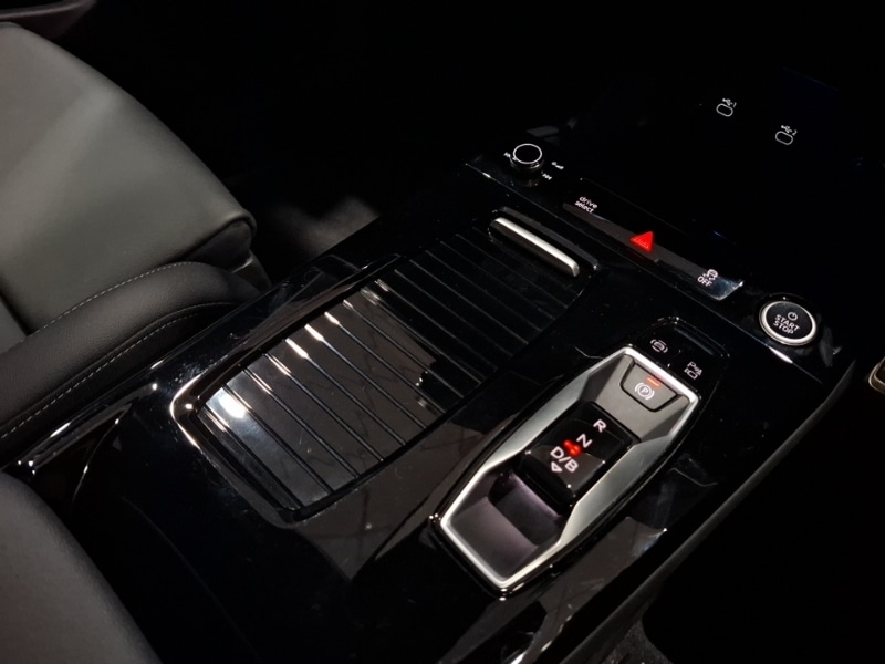 Used Audi Q6 e-tron 2024 for sale - 76465469: Photo 16