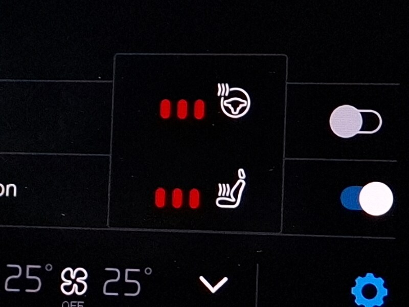 Used Volvo XC60 2023 for sale - 77197279: Photo 16