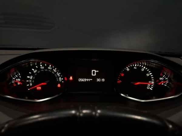 Used Peugeot 308 2018 for sale - 76321626: Photo 10