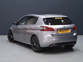 Used Peugeot 308 2018 for sale - 76321626: Photo