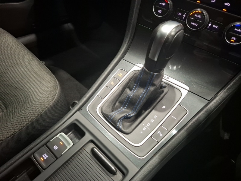 Used Volkswagen Golf 2020 for sale - 76403854: Photo 17