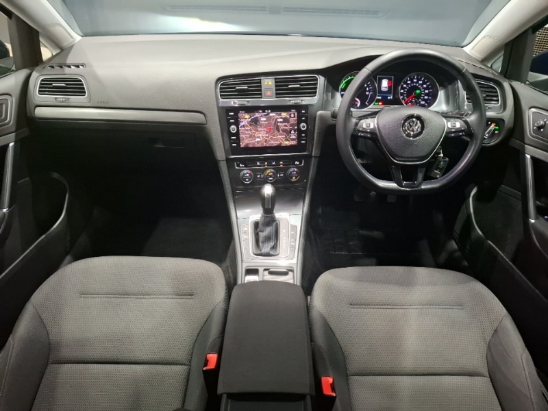 Used Volkswagen Golf 2020 for sale - 76403854: Photo 2