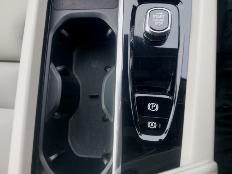 Used Volvo XC60 2022 for sale - 78006099: Photo 15