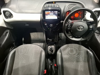 Used Toyota AYGO 2015 for sale - 79573683: Photo