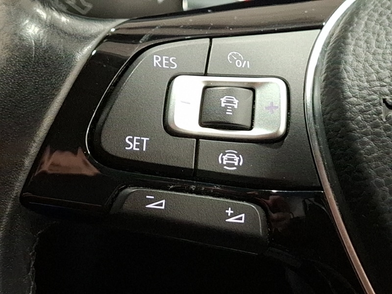 Used Volkswagen Golf 2019 for sale - 76455878: Photo 18