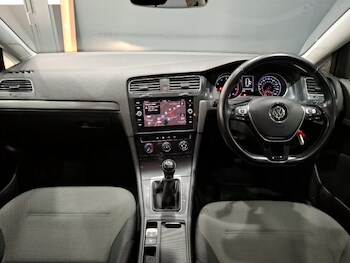 Used Volkswagen Golf 2019 for sale - 76455878: Photo