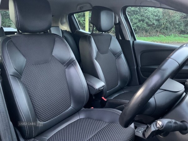 Used Renault Clio 2017 for sale - 76927284: Photo 21