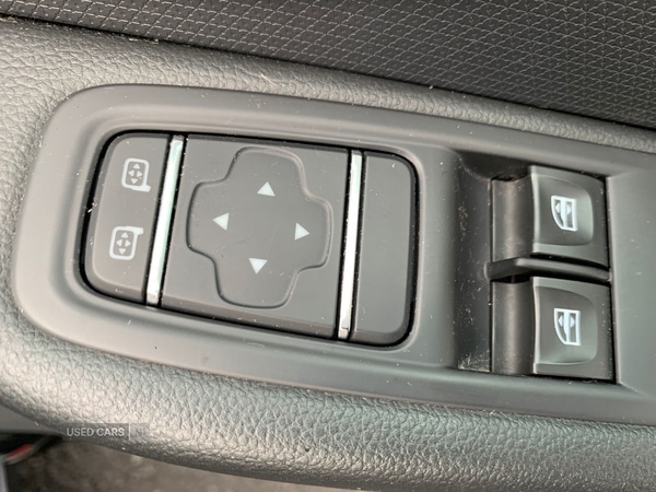 Used Renault Clio 2017 for sale - 76458314: Photo 12