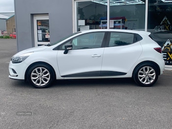 Used Renault Clio 2017 for sale - 79534140: Photo