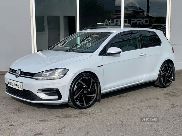 Used Volkswagen Golf 2017 for sale - 73731619: Photo 2