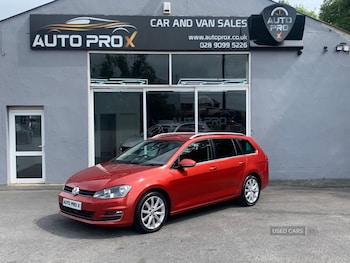 Volkswagen - Golf