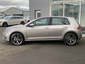 Used Volkswagen Golf 2017 for sale - 78232367: Photo