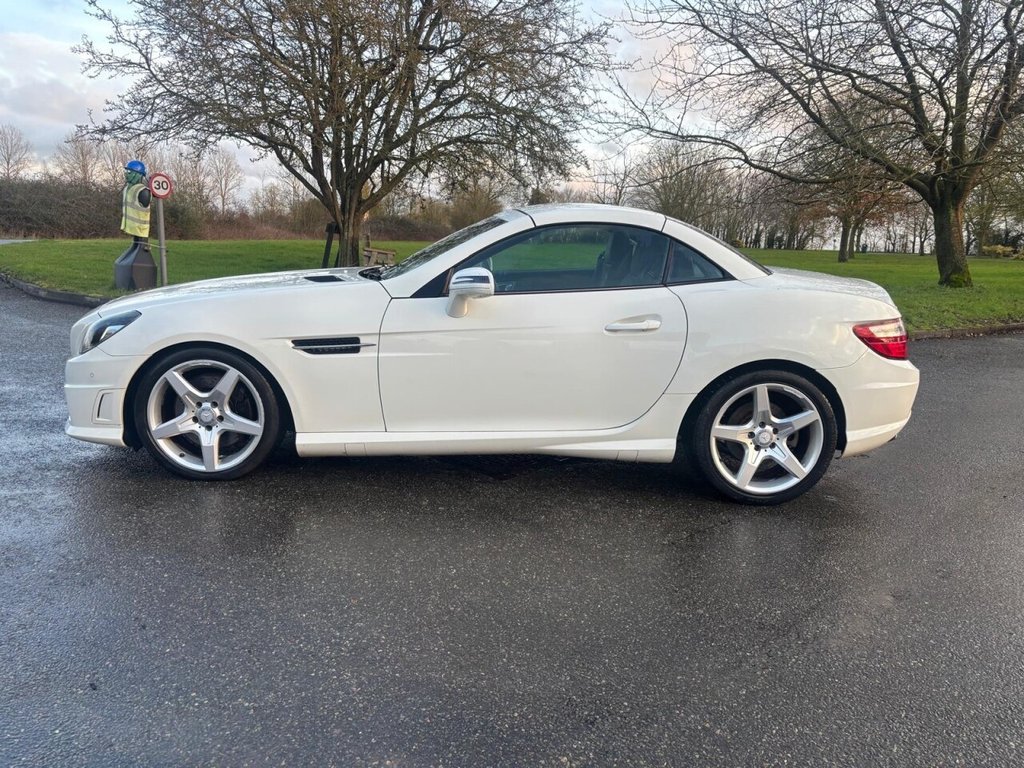 Used Mercedes-Benz SLK 2012 for sale - 77621653: Photo 2