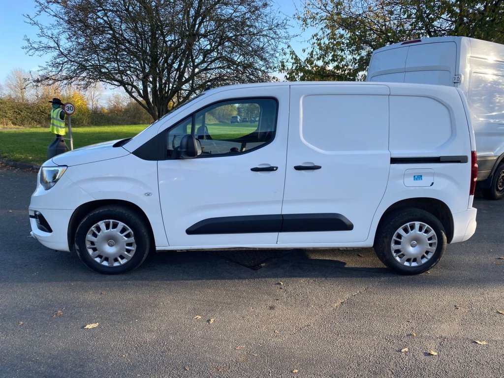 Used Vauxhall Combo 2020 for sale - 77427362: Photo 2