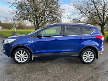 Used Ford Kuga 2015 for sale - 77302775: Photo