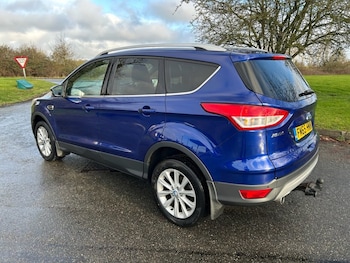Used Ford Kuga 2015 for sale - 77302775: Photo