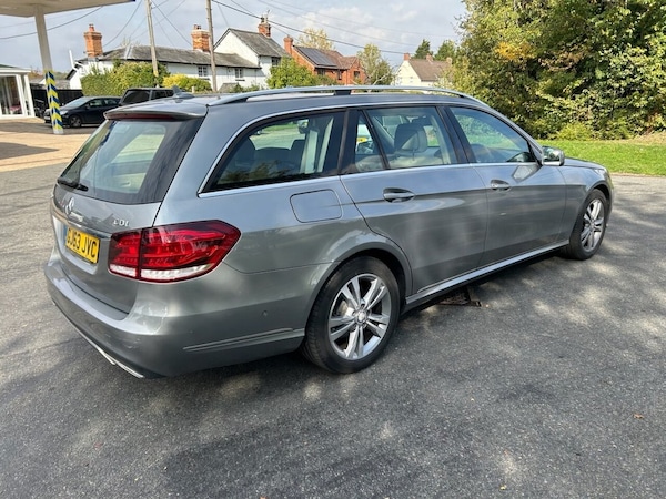 Used Mercedes-Benz E Class 2013 for sale - 76132513: Photo 6