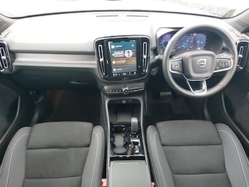 Used Volvo XC40 2024 for sale - 76195471: Photo