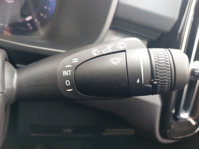 Used Volvo XC40 2025 for sale - 76967327: Photo 16