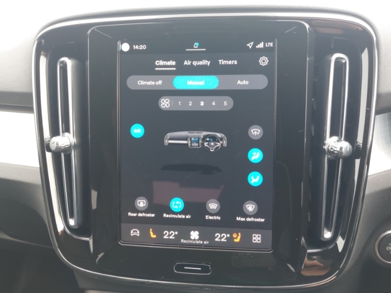 Used Volvo XC40 2025 for sale - 76967327: Photo 19