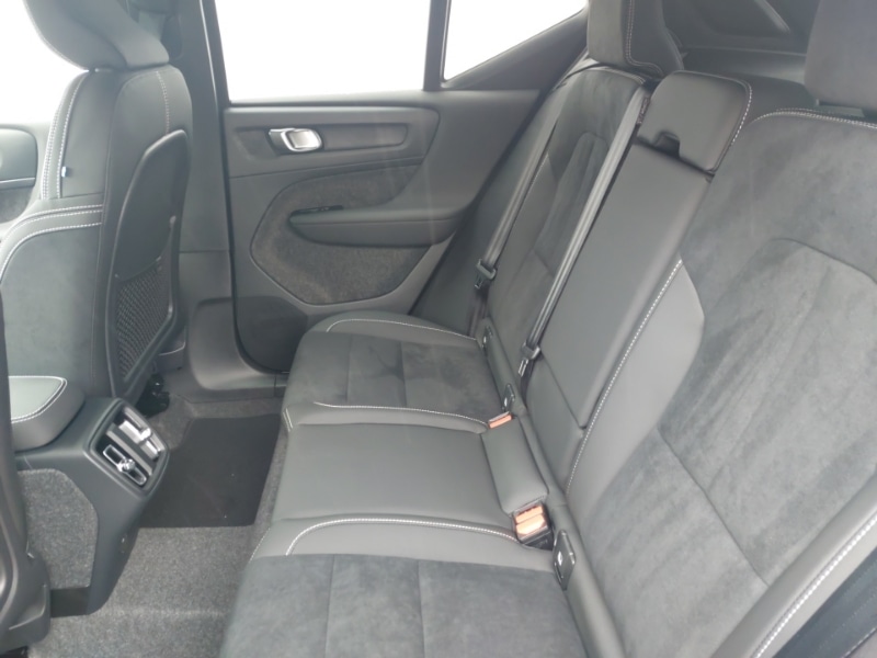 Used Volvo XC40 2025 for sale - 76967327: Photo 6