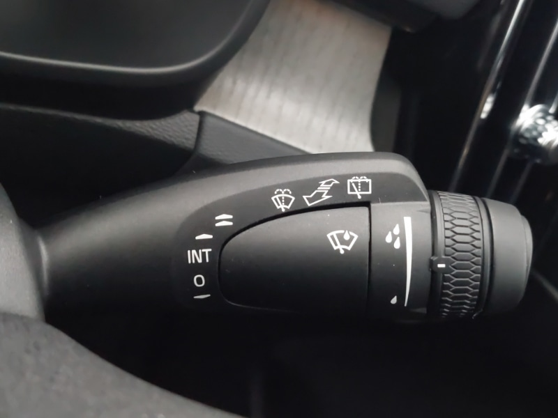 Used Volvo XC40 2025 for sale - 77126699: Photo 17