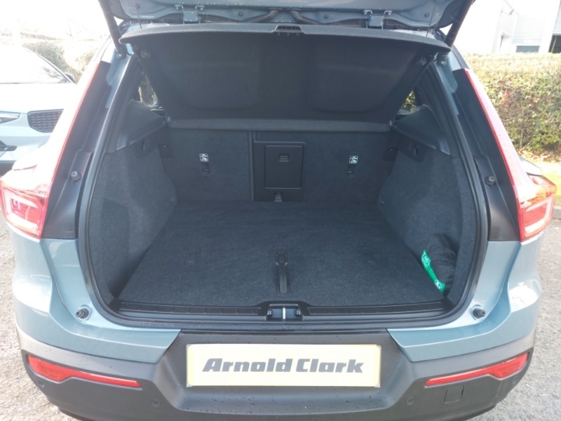 Used Volvo XC40 2022 for sale - 76629136: Photo 8