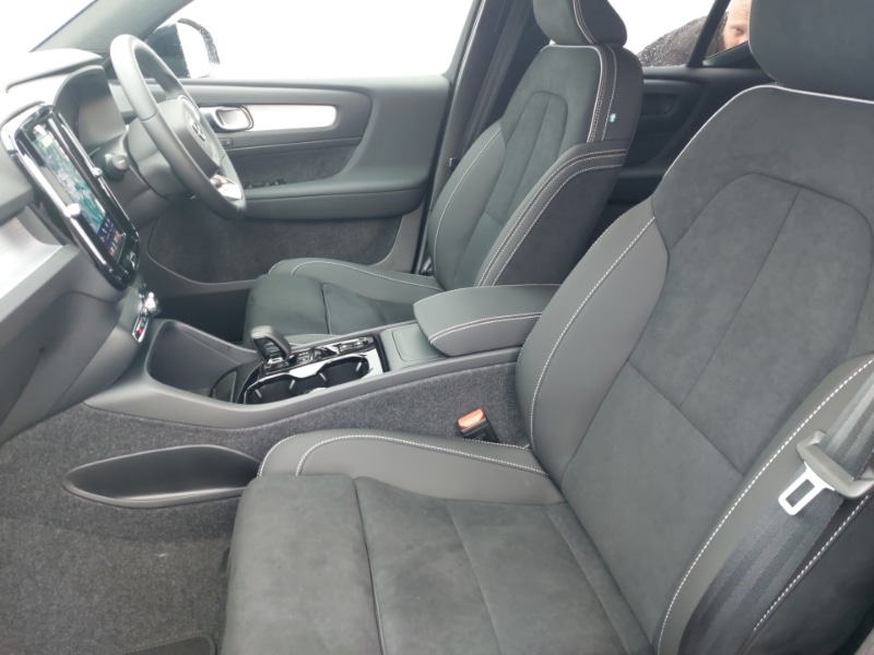 Used Volvo XC40 2025 for sale - 77815878: Photo 5