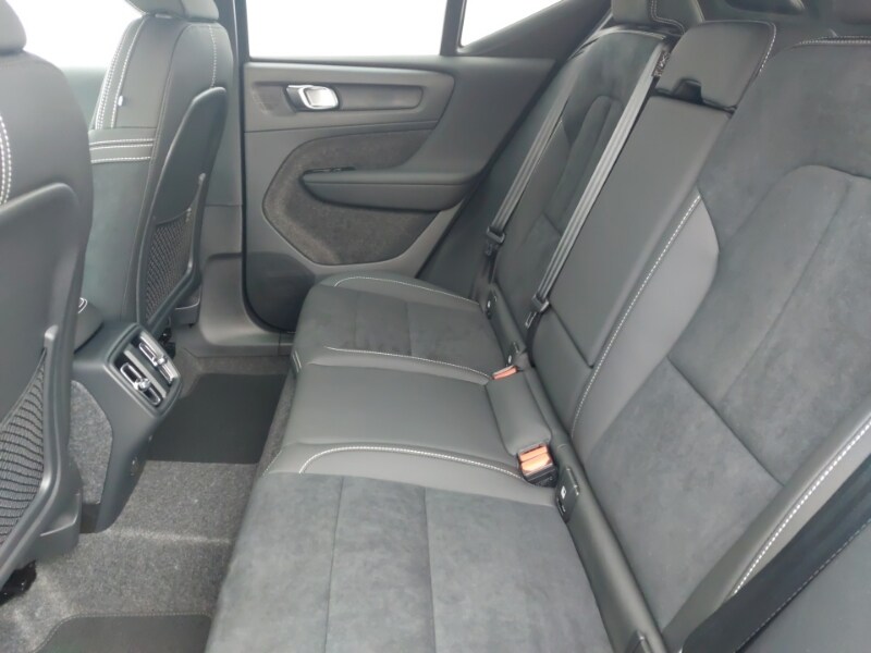 Used Volvo XC40 2025 for sale - 77815878: Photo 6