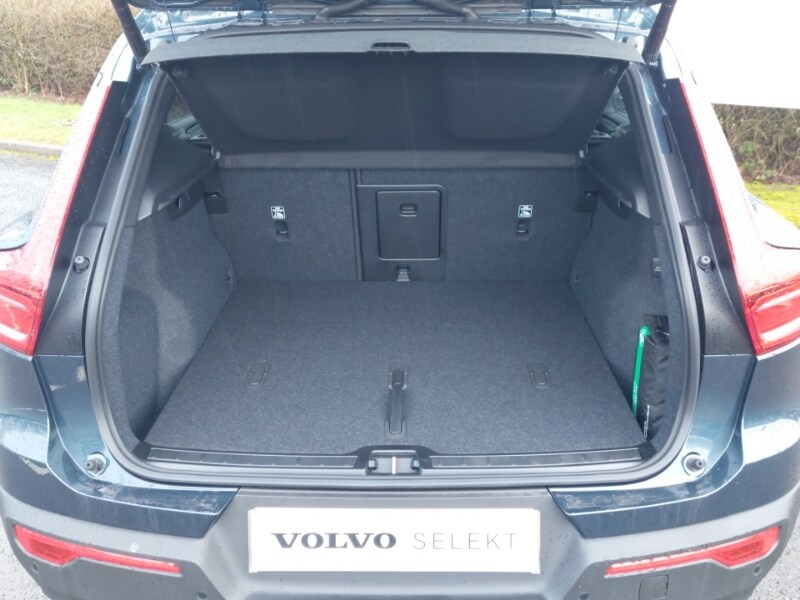 Used Volvo XC40 2025 for sale - 77815878: Photo 8