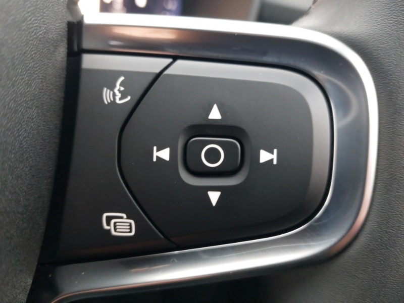 Used Volvo XC40 2025 for sale - 77141414: Photo 14