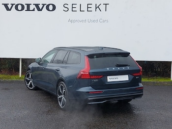 Used Volvo V60 2025 for sale - 78837660: Photo