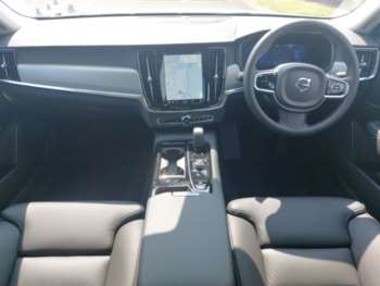 Used Volvo V90 2025 for sale - 74933663: Photo