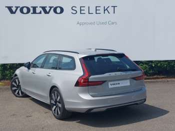 Used Volvo V90 2025 for sale - 74933663: Photo