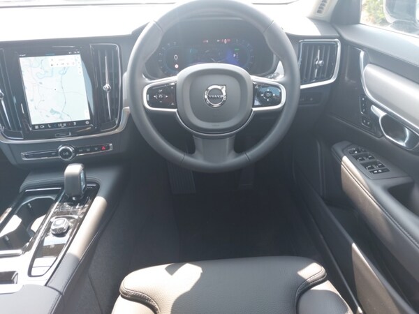 Used Volvo V90 2025 for sale - 74933663: Photo 7