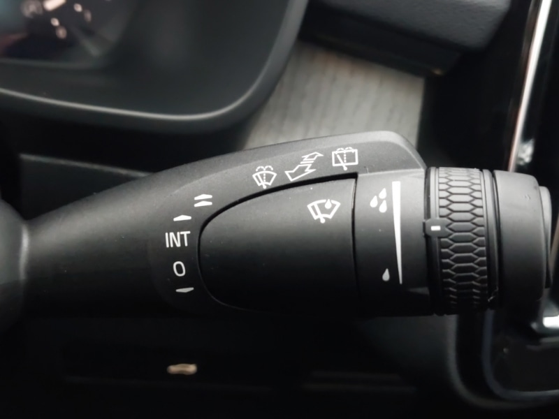 Used Volvo XC40 2025 for sale - 76970216: Photo 16